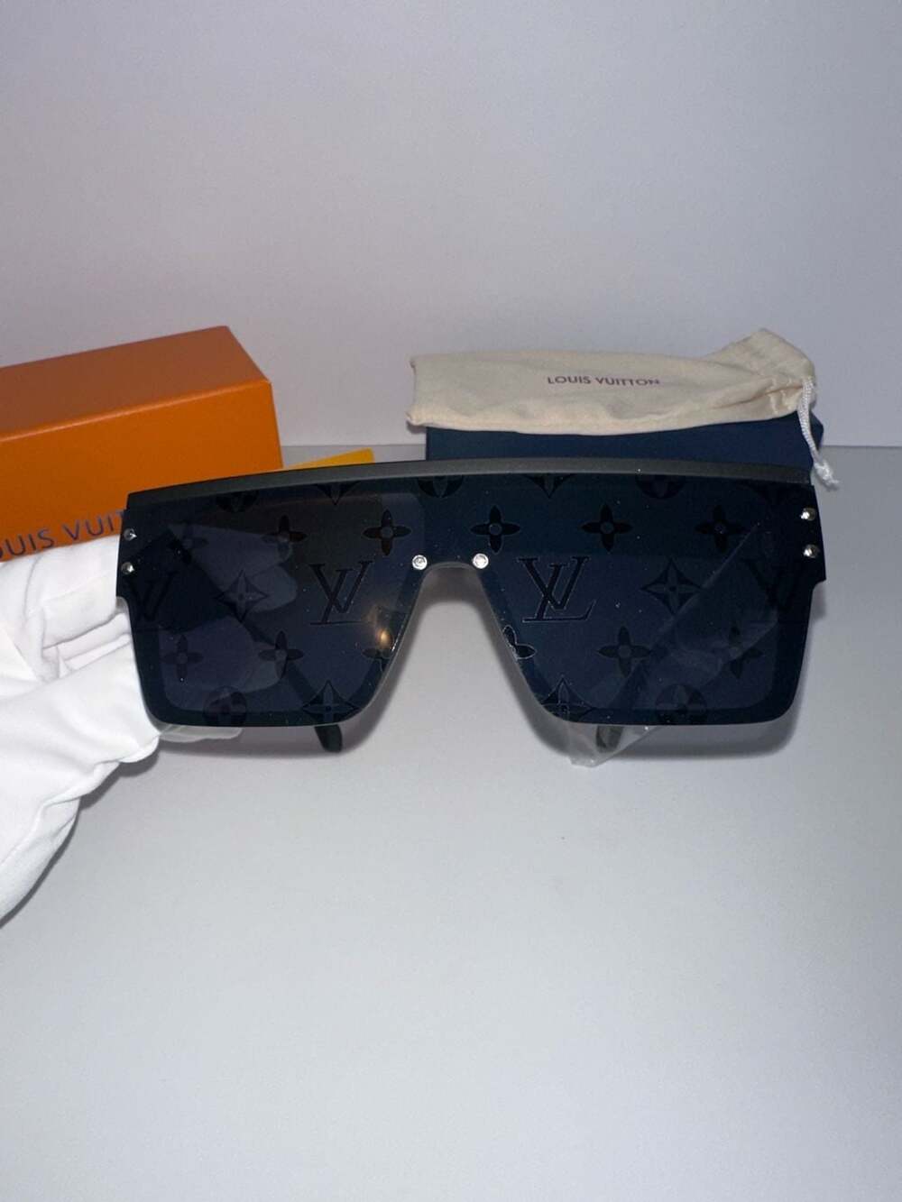 Louis Vuitton Waimea Sunglasses Size 58N Black